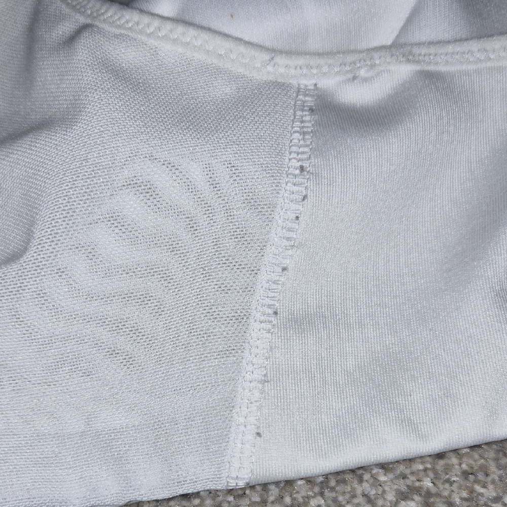 Nike Women's White and Black Sports Bra - Picture 5 of 6